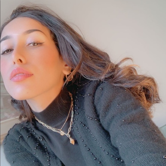 Meet your Posher, Salma - Picture 1 of 1